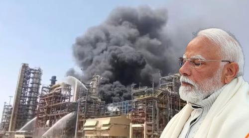 মোদির উদ্বোধনের আগেই ভারতের তেল শোধনাগারে আগুন