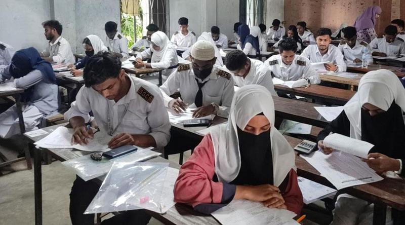 এসএসসি পরীক্ষা শুরু, অংশ নিচ্ছে ১৮ লাখের বেশি শিক্ষার্থী