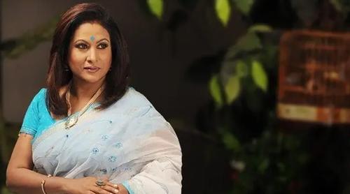 হজ করতে যাচ্ছেন নায়িকা চম্পা