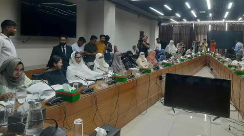 ইসিতে জামায়াত জোটের নারী প্রার্থীরা