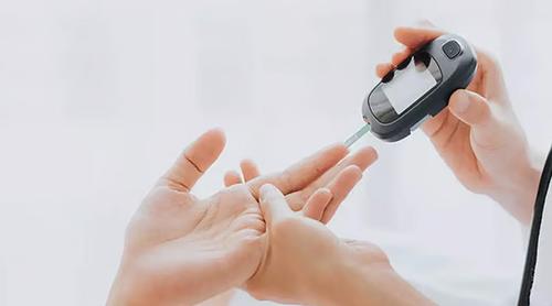 হঠাৎ ব্লাড সুগার কমে যাওয়ার কারণ ও প্রতিকার