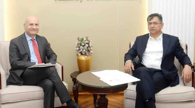 বাংলাদেশ ইতালির সঙ্গে সম্পর্ককে বিশেষ গুরুত্ব দেয় : স্বরাষ্ট্রমন্ত্রী