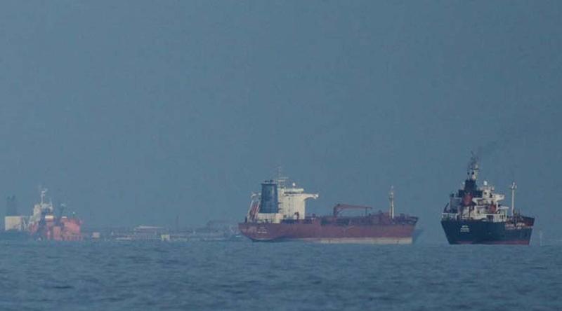সরাসরি মার্কিন অবরোধ ভাঙল ইরানি ট্যাংকার: আইআরআইবি