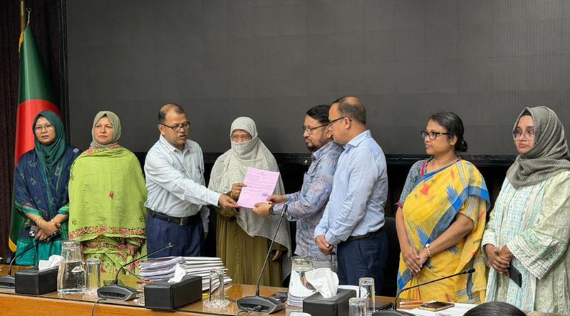 সংরক্ষিত নারী আসনে মনোনয়ন জমা দিল ১১ দলীয় নির্বাচনী ঐক্য