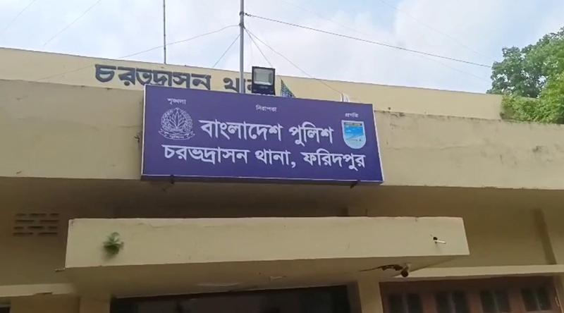 ফরিদপুরে আসামি ছিনতাই করতে পুলিশের ওপর হামলা, ৫ সদস্য আহত