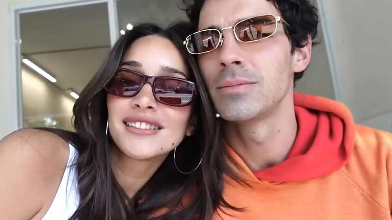 বিচ্ছেদের পর নতুন প্রেমের খবর দিলেন গায়ক জো জোনাস