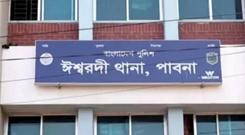 পদ্মায় টহলরত পুলিশের ওপর হামলা, ওসিসহ ৫ সদস্য গুলিবিদ্ধ