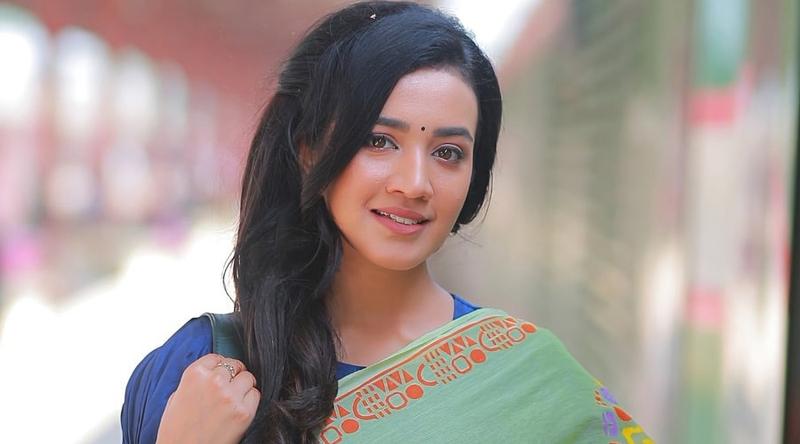 হয়তো এখনো বড় পর্দার জন্য পুরোপুরি উপযুক্ত নই: আইশা খান