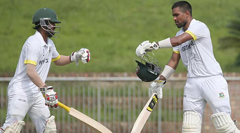 প্রীতম-আকবরের সেঞ্চুরি, ৩ অঙ্কের অপেক্ষায় অমিত-মুশফিক!