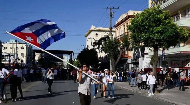 যুক্তরাষ্ট্রের সঙ্গে বৈঠকে তেল অবরোধ প্রত্যাহার চেয়েছে কিউবা