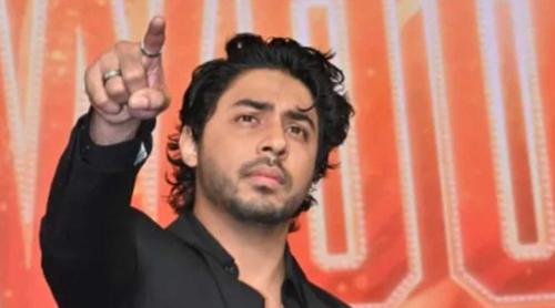 এবার শাহরুখ-পুত্র আরিয়ানের অচেনা রূপ প্রকাশ্যে!