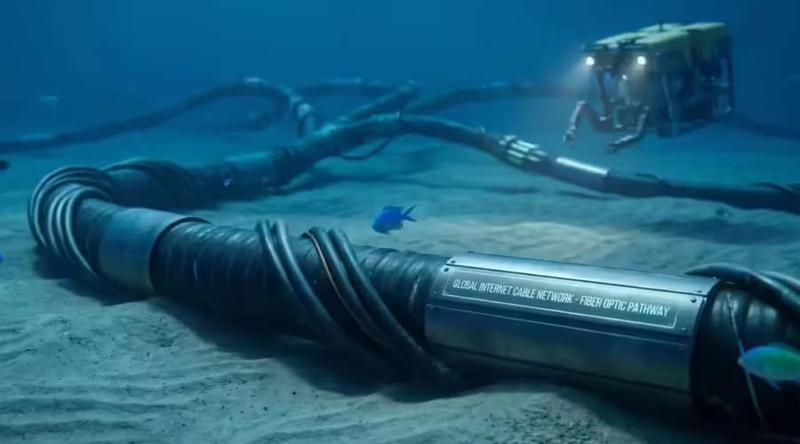হরমুজে সমুদ্রের তলদেশের ইন্টারনেট ক্যাবল নিয়ে হুঁশিয়ারি দিল ইরান