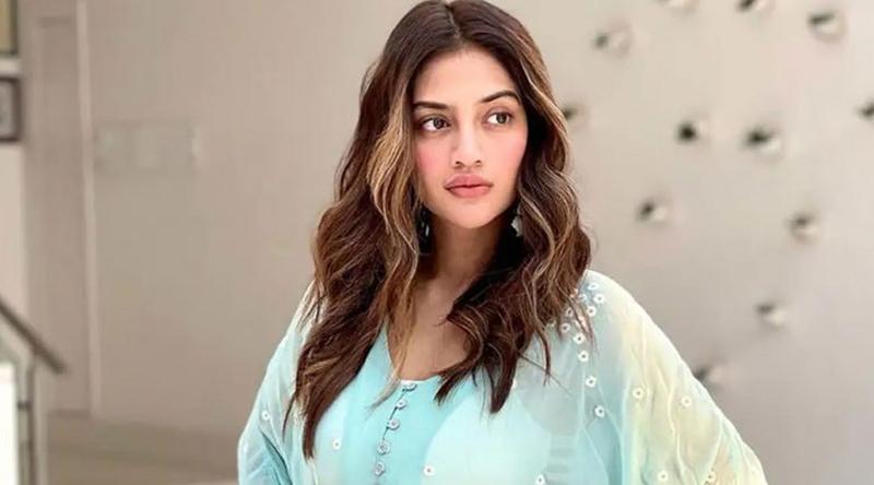 আইনি বিপাকে নুসরাত জাহান