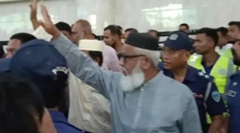 সেই বিচারপতিকে বিচারকাজ থেকে সরিয়ে দিলেন প্রধান বিচারপতি