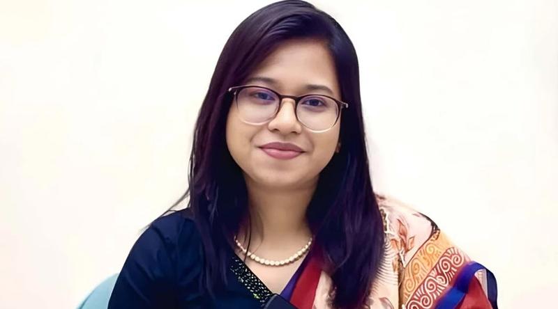 এনসিপি নেত্রী মনিরা শারমিনের মনোনয়নপত্র বাতিল