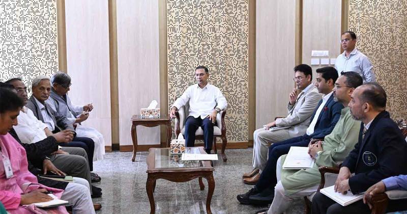 শিক্ষার্থীদের বই পড়ার অভ্যাস গড়ে তোলার করণীয় নিয়ে আলোচনা