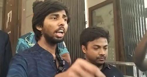 ডাকসু নেতাকে ‘দাঁত ফেলে দেওয়ার’ হুমকি: পাল্টা ব্যাখ্যায় ছাত্রদল নেতা