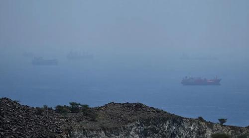 হরমুজ প্রণালি থেকে আদায় করা টোলের প্রথম অর্থ পেল ইরান