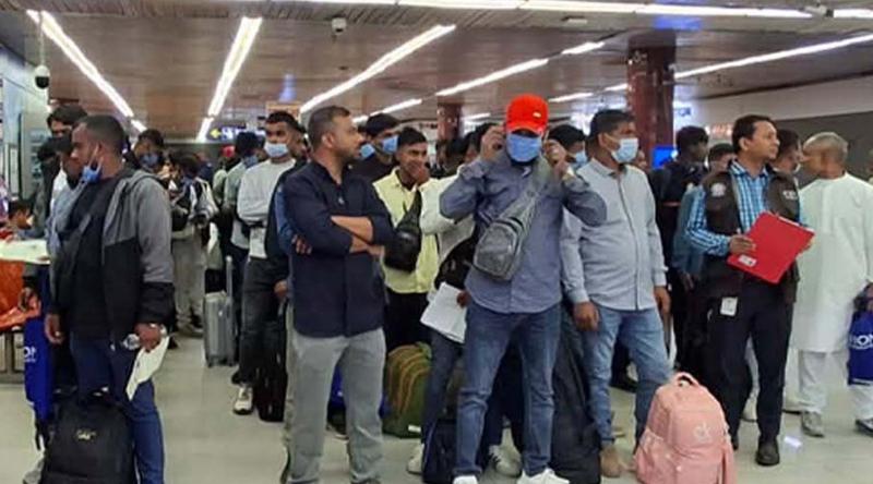 লিবিয়া থেকে দেশে ফিরলেন ১৭৪ জন বাংলাদেশি