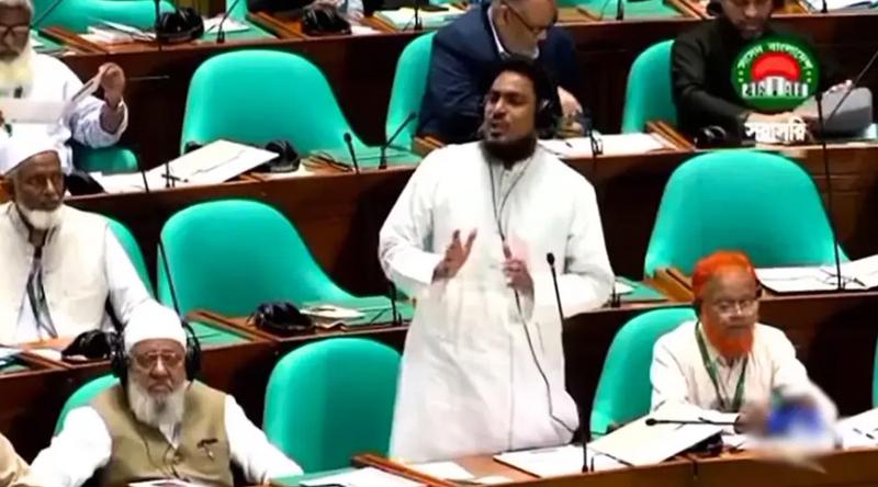 বগুড়া-সিরাজগঞ্জ রেললাইন হলে কমবে ১২০ কি.মি. পথ, সাশ্রয় ৪ ঘণ্টা: আখতার হোসেন