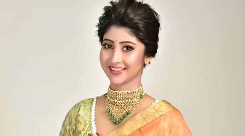 ভাত ছাড়া চলেই না: লাভলি মৈত্র