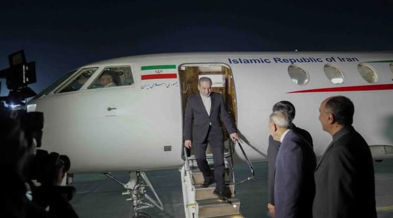 ইসলামাবাদে পৌঁছেছেন ইরানের পররাষ্ট্রমন্ত্রী আব্বাস আরাঘচি