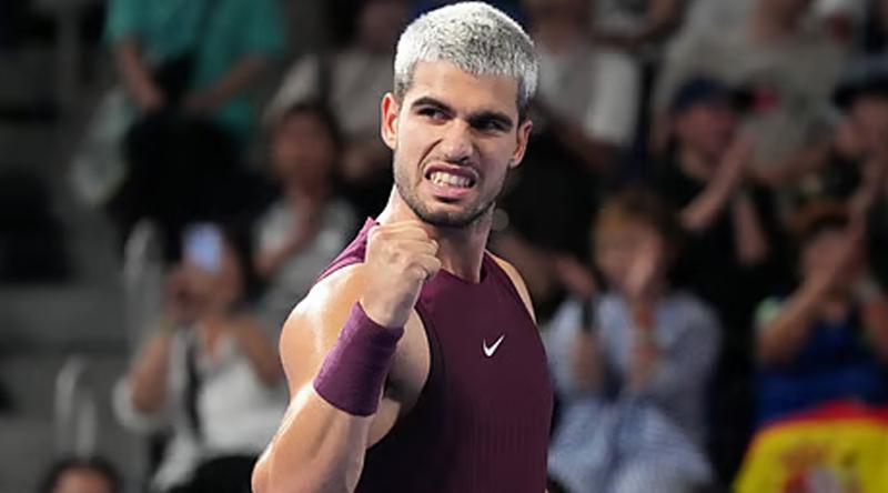 ফরাসি ওপেন থেকে সরে দাঁড়ালেন আলকারাজ