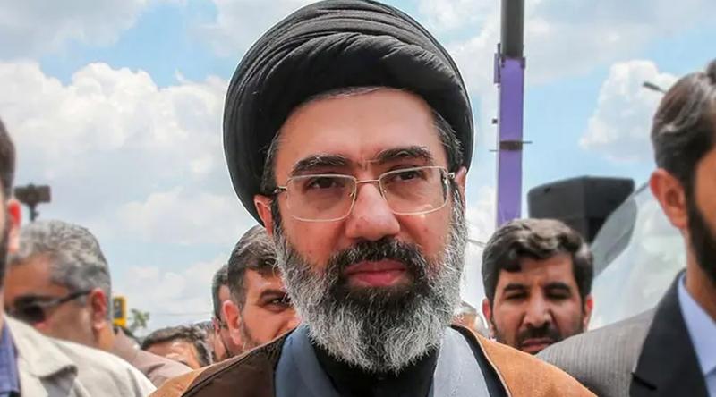 ইরানি জনগণের ঐক্য শত্রুপক্ষের অবস্থানকে দুর্বল করেছে : মোজতবা খামেনি