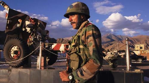 প্রথমবারের মতো নিজেদের মাটিতে বিদেশি সেনা মোতায়েনের অনুমতি দিলো ভারত