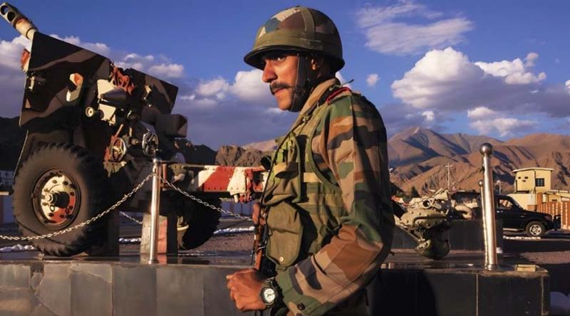 প্রথমবারের মতো নিজেদের মাটিতে বিদেশি সেনা মোতায়েনের অনুমতি দিলো ভারত