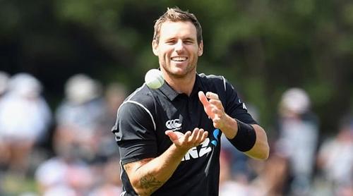 কোকেইন নিয়ে ফের নিষিদ্ধ নিউজিল্যান্ডের সাবেক পেসার