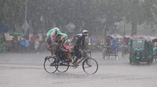 সারাদেশে অব্যাহত থাকবে বৃষ্টিপাতের প্রবণতা, অতি ভারী বর্ষণের পূর্বাভাস