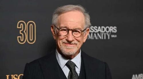 রহস্য আর ভিনগ্রহী গল্পে ফিরছেন স্পিলবার্গ