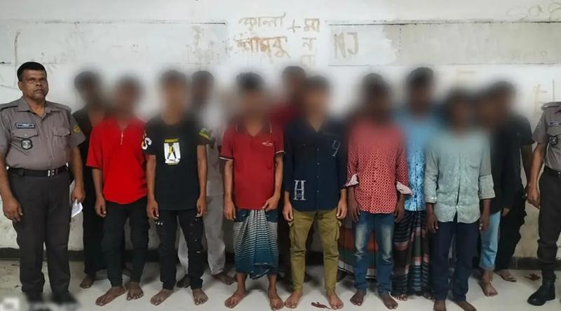 রাজধানীতে পুলিশের অভিযানে গ্রেপ্তার ৬৩