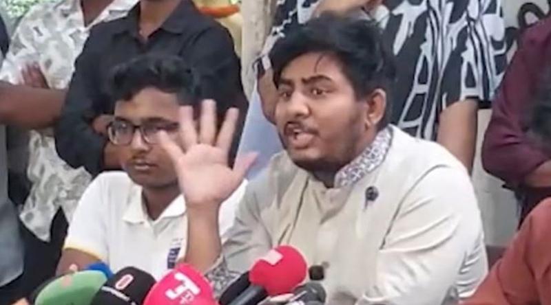 ৫০০ কোটি টাকা অফার দিয়েছিল হাসিনার এমপি : রিফাত রশিদ