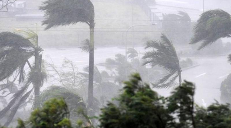 সকালের মধ্যেই দেশের ৪ জেলায় ৮০ কি.মি. বেগে ঝড়ের আশঙ্কা