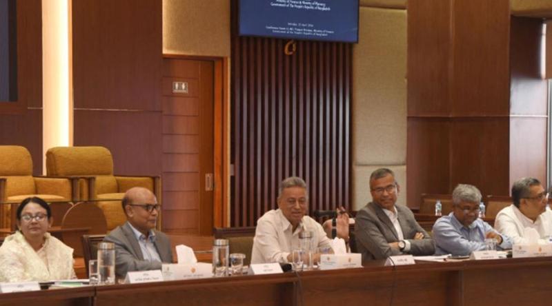 পৃষ্ঠপোষকতার অর্থনীতি থেকে বেরিয়ে আসতে কাজ করছে সরকার : অর্থমন্ত্রী