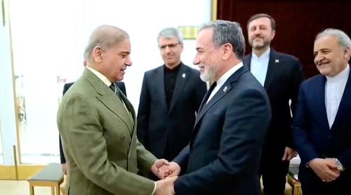 পাকিস্তান যাচ্ছে না মার্কিন প্রতিনিধিদল, ইসলামাবাদ ছাড়লেন আরাঘচি