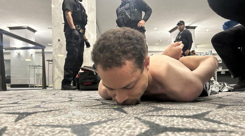 হোটেলের অতিথি সেজে ট্রাম্পকে হত্যার অপেক্ষায় ছিলেন শিক্ষক অ্যালেন