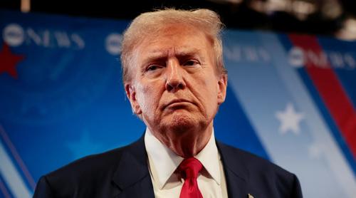 দ্রুত সরতে গিয়ে হুমড়ি খেয়ে পড়ে যান ট্রাম্প