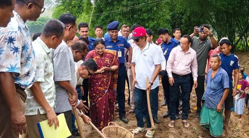 আ. লীগ আমলে অনেক খাল ভরাট হয়ে গেছে : পার্বত্যমন্ত্রী