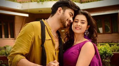 সিনেমা রিলিজের ঘোষণা হলেও প্রচারণায় নেই বুবলী-রোশান