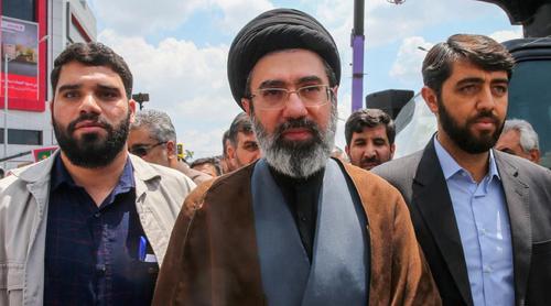 অজ্ঞাত স্থানে থেকেই দেশ চালাচ্ছেন মোজতবা খামেনি