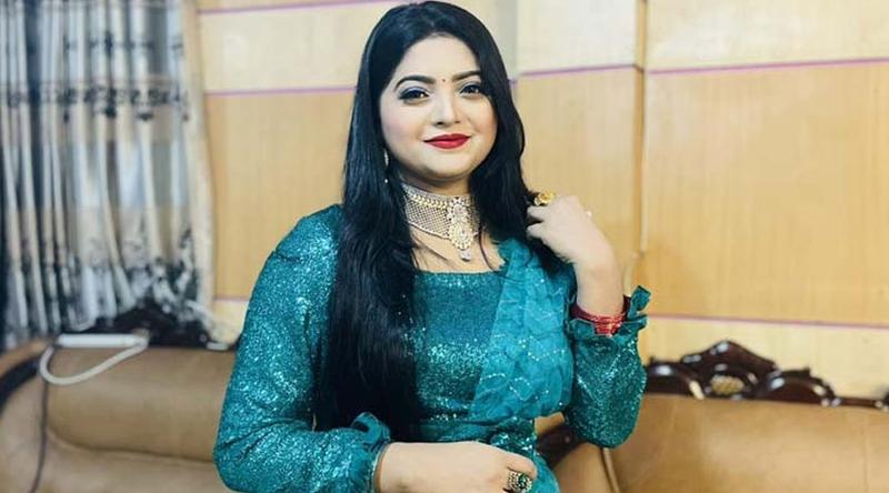 পরিবারকে কেন্দ্র করে কণ্ঠশিল্পী সালমার আবেগঘন বার্তা