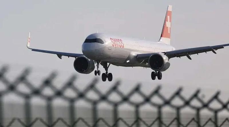 দিল্লিতে উড্ডয়নের সময় ফ্লাইট বাতিল, জরুরি অবতরণে আহত ৫