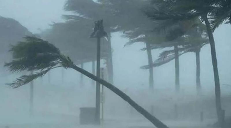 সকাল ৯টার মধ্যে ৪ অঞ্চলে ৮০ কি.মি বেগে ঝড়ের আভাস