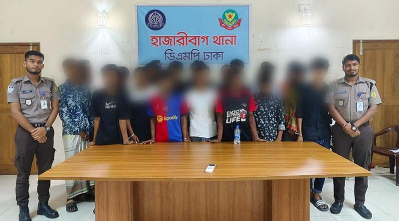 রাজধানীতে বিশেষ অভিযান, বিভিন্ন অপরাধে জড়িত ২৮ জন গ্রেপ্তার