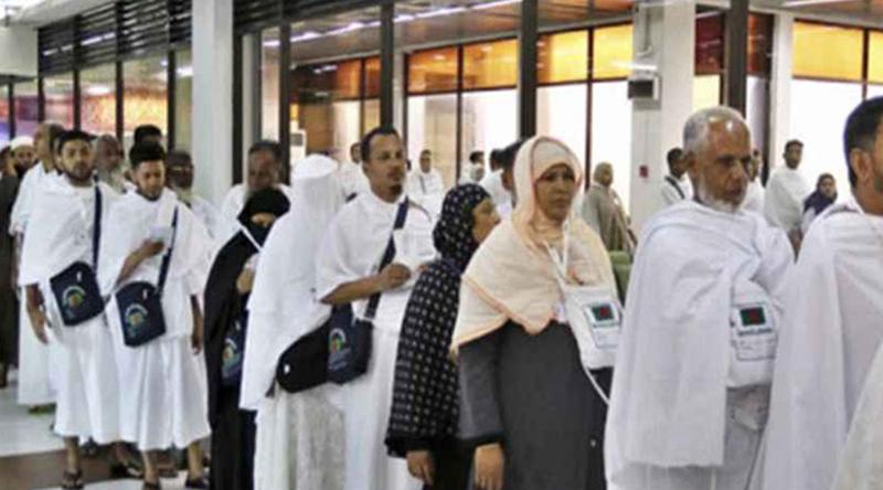 সৌদি আরবে পৌঁছেছেন ৩৫ হাজার ৭৬৬ জন হজযাত্রী, ৪ জনের মৃত্যু