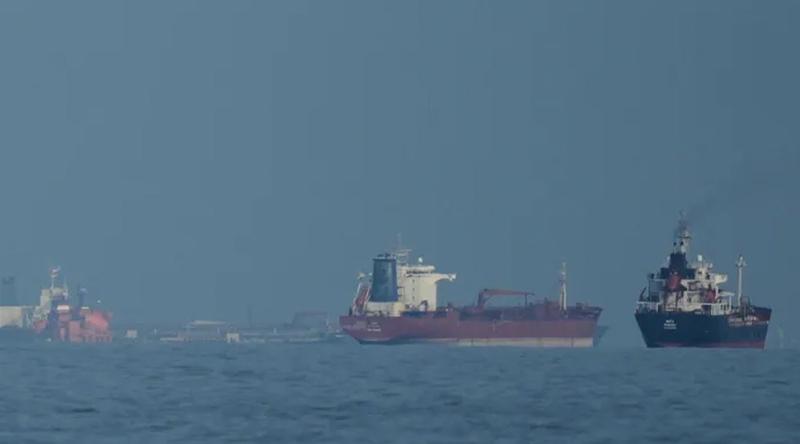 তেল বিক্রিতে উল্টো ৪০ শতাংশ বেশি আয় ইরানের!