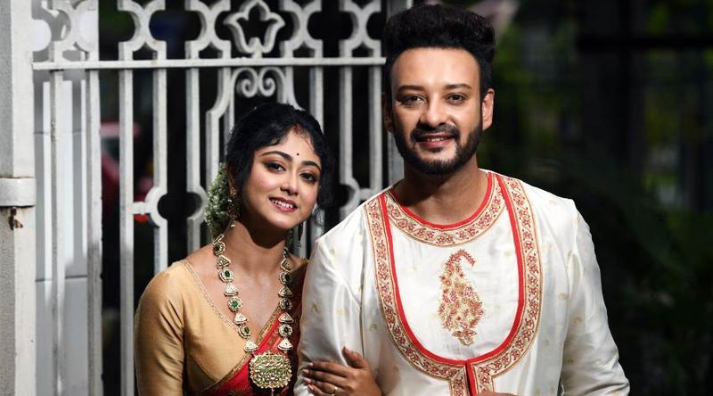 বিয়ের গুঞ্জনে ফের আলোচনায় সাহেব ও সুস্মিতা